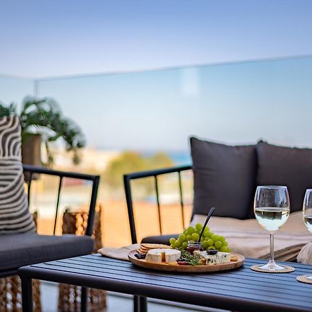 Sanders Gaia - Bright Two-Bedroom Apartment With Sea View Larnaca Exterior photo